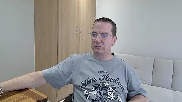 Snapshot of BrettJ81 chatting on 12/08/24, 11:57 BrettJ81 online show from 12/08/24, 11:57