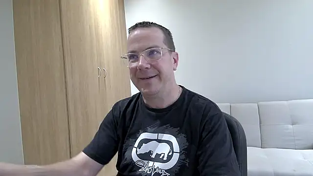 Snapshot of BrettJ81 chatting on 10/13/25, 03:01 BrettJ81 online show from 10/13/25, 03:01