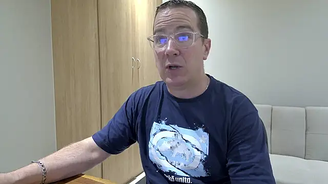 BrettJ81 online show from 01/10/26, 05:37