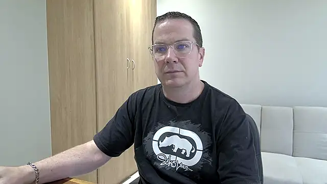 BrettJ81 online show from 01/12/26, 02:11