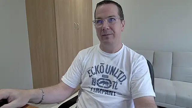 BrettJ81 online show from 01/15/26, 12:54