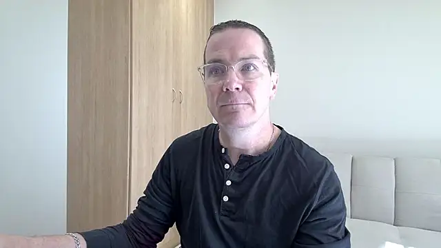 BrettJ81 online show from 06/06/26, 09:47