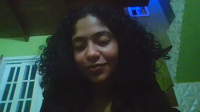Snapshot of savanahottie chatting on 07/18/26, 05:44 savanahottie online show from 07/18/26, 05:44