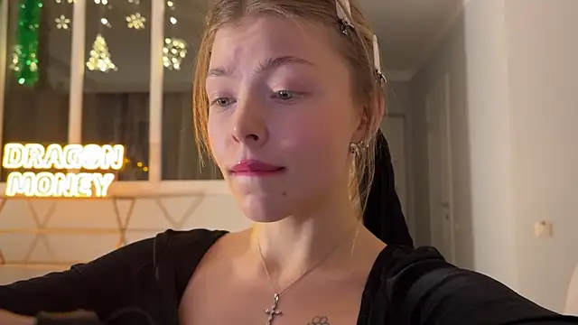 Snapshot of Aliceimhorny chatting on 12/09/24, 04:58 Aliceimhorny online show from 12/09/24, 04:58