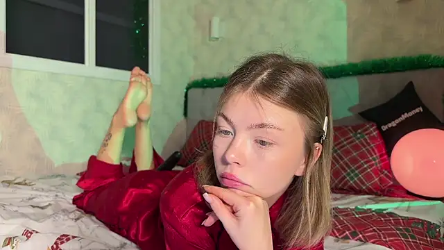 Snapshot of Aliceimhorny chatting on 12/26/24, 03:20 Aliceimhorny online show from 12/26/24, 03:20