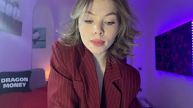 Snapshot of Aliceimhorny chatting on 02/14/25, 02:44 Aliceimhorny online show from 02/14/25, 02:44