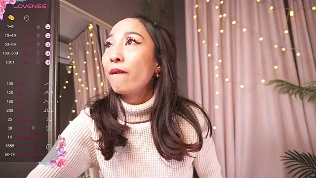 Snapshot of 1reisatumi_ chatting on 11/28/25, 08:33 1reisatumi online show from 11/28/25, 08:33