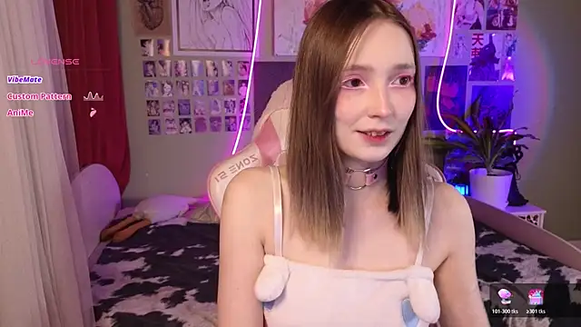Snapshot of Evie_Ro chatting on 04/21/26, 08:34 Evie Ro online show from 04/21/26, 08:34