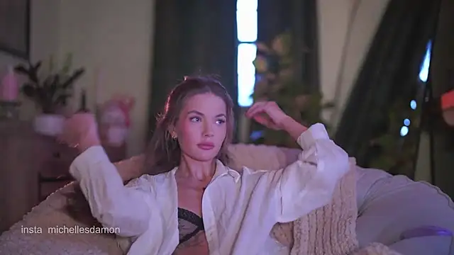 Snapshot of house_of_dragon chatting on 02/22/25, 12:05 house of dragon online show from 02/22/25, 12:05