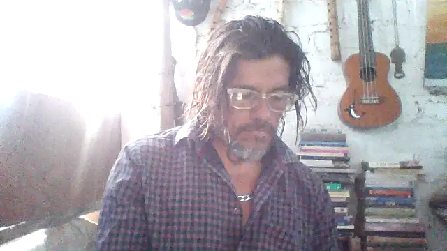 Snapshot of kvr27 chatting on 04/15/26, 11:05 kvr27 online show from 04/15/26, 11:05