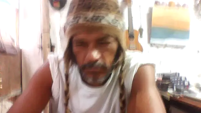 Snapshot of kvr27 chatting on 04/22/26, 11:45 kvr27 online show from 04/22/26, 11:45