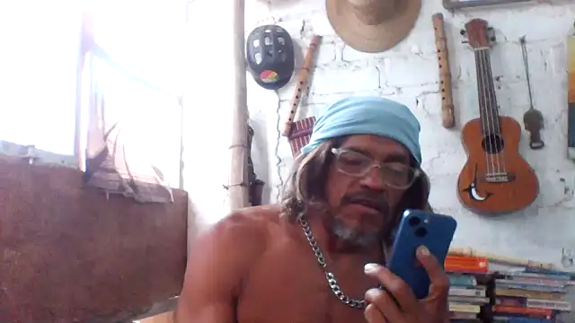 Snapshot of kvr27 chatting on 05/28/26, 01:41 kvr27 online show from 05/28/26, 01:41