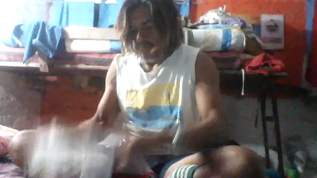 Snapshot of kvr27 chatting on 06/04/26, 11:44 kvr27 online show from 06/04/26, 11:44