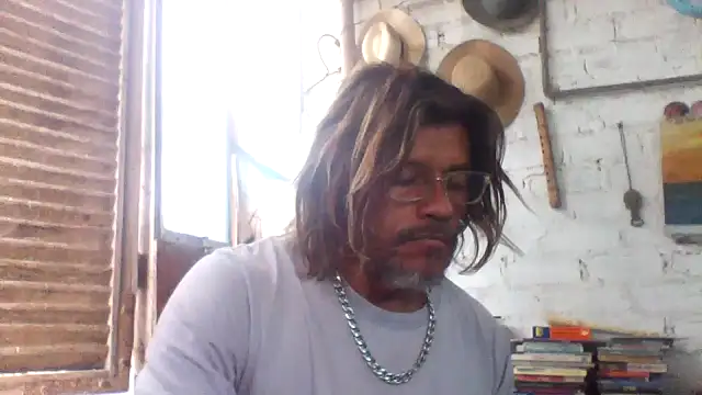 Snapshot of kvr27 chatting on 06/06/26, 01:16 kvr27 online show from 06/06/26, 01:16