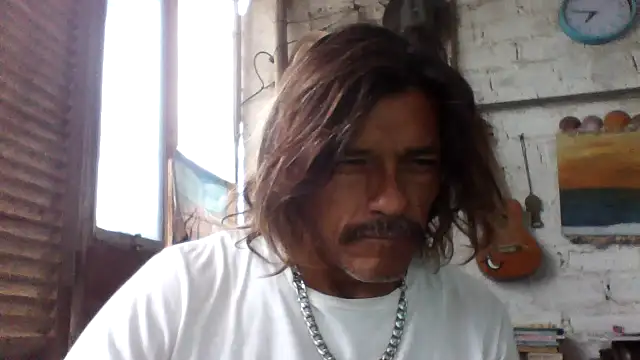 Snapshot of kvr27 chatting on 06/12/26, 12:26 kvr27 online show from 06/12/26, 12:26
