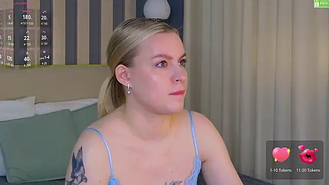 AmaliaBell online show from 04/17/26, 01:03