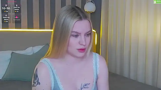 Snapshot of AmaliaBell chatting on 04/30/26, 01:06 AmaliaBell online show from 04/30/26, 01:06