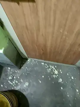 u wan me online show from 12/23/24, 09:40