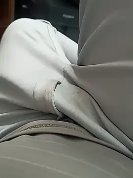 u wan me online show from 02/18/25, 04:26