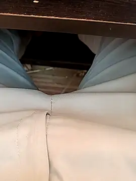 u wan me online show from 03/15/25, 06:47