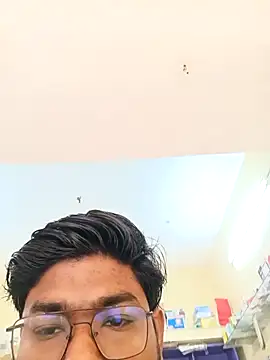 u wan me online show from 12/15/25, 03:33