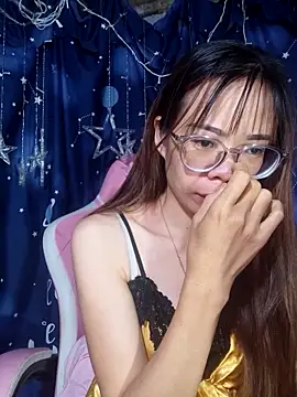 Snapshot of __Mai-love19__ chatting on 11/10/25, 12:04 Mai-love19 online show from 11/10/25, 12:04