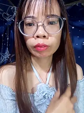 Snapshot of __Mai-love19__ chatting on 11/11/25, 11:05 Mai-love19 online show from 11/11/25, 11:05