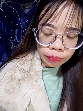 Snapshot of __Mai-love19__ chatting on 11/22/25, 10:31 Mai-love19 online show from 11/22/25, 10:31