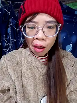 Snapshot of __Mai-love19__ chatting on 11/30/25, 12:36 Mai-love19 online show from 11/30/25, 12:36