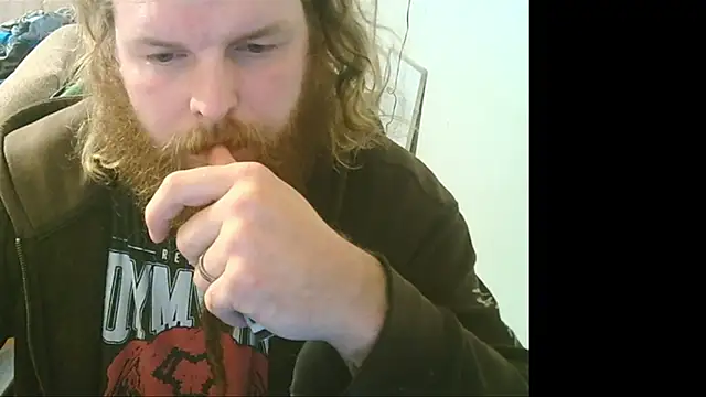 Snapshot of lotrando54 chatting on 09/18/25, 05:31 lotrando54 online show from 09/18/25, 05:31