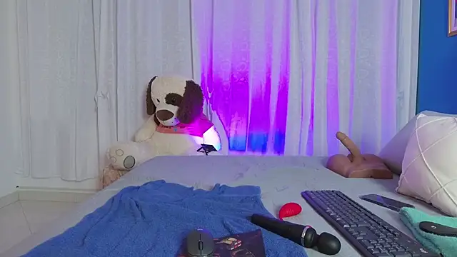 Snapshot of natalia23 chatting on 04/17/26, 12:13 natalia23 online show from 04/17/26, 12:13