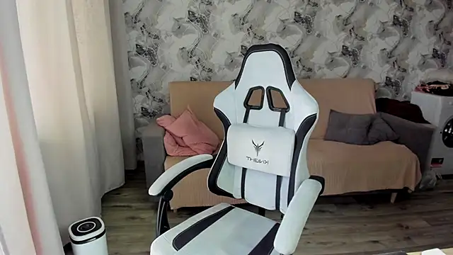 Lis Kollen online show from 09/28/25, 07:58