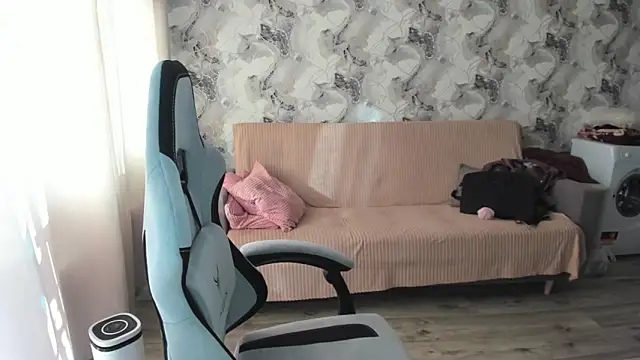 Lis Kollen online show from 09/30/25, 10:09