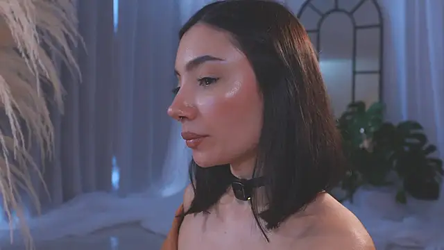 Snapshot of AmyArmstrong chatting on 11/17/25, 09:31 AmyArmstrong online show from 11/17/25, 09:31