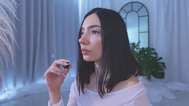 Snapshot of AmyArmstrong chatting on 11/21/25, 09:35 AmyArmstrong online show from 11/21/25, 09:35