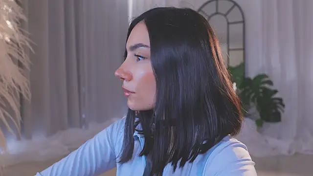 Snapshot of AmyArmstrong chatting on 11/22/25, 10:20 AmyArmstrong online show from 11/22/25, 10:20