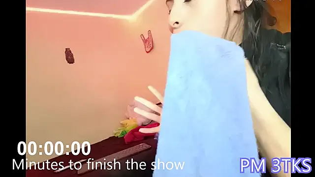 Snapshot of Monse_n_Mont chatting on 12/03/24, 04:03 Monse n Mont online show from 12/03/24, 04:03