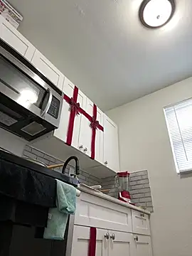 Ash satisfying orgasm online show from 01/10/25, 08:15