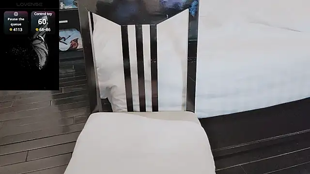 Sophie Secret online show from 02/16/25, 10:54