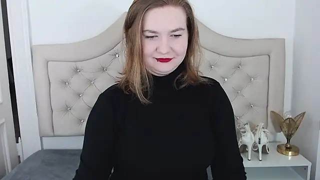 LaraDream online show from 01/07/25, 06:45