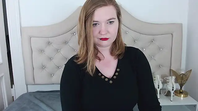 LaraDream online show from 01/10/25, 10:04