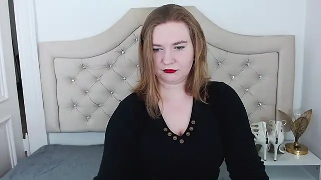 LaraDream online show from 01/14/25, 07:21