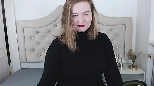 LaraDream online show from 01/17/25, 08:22