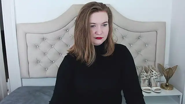 LaraDream online show from 01/27/25, 10:06