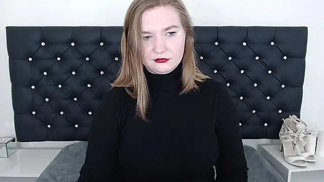 LaraDream online show from 03/06/25, 02:30