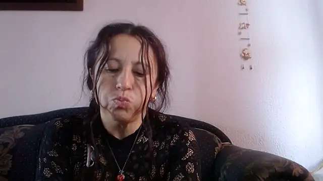 Snapshot of valeriapinter chatting on 03/10/26, 01:49 valeriapinter online show from 03/10/26, 01:49