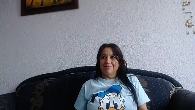 Snapshot of valeriapinter chatting on 03/27/26, 01:00 valeriapinter online show from 03/27/26, 01:00