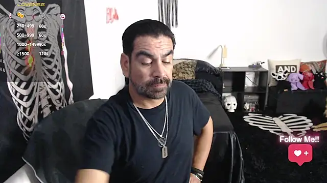 Snapshot of soyelcarlitos_ chatting on 04/05/26, 05:04 soyelcarlitos online show from 04/05/26, 05:04