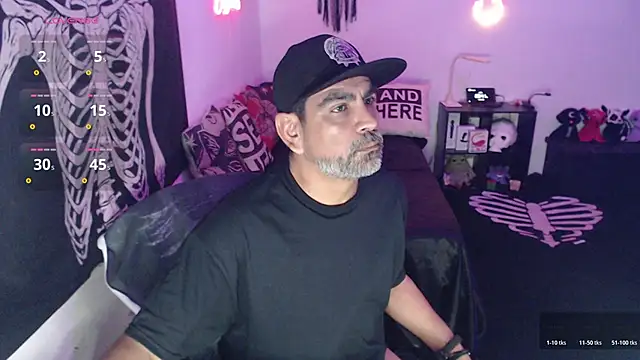 soyelcarlitos  online show from 06/12/26, 05:39