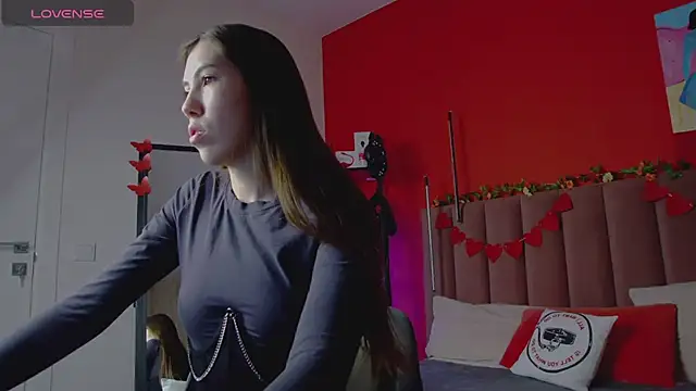 Snapshot of SweetySonya chatting on 02/07/25, 01:36 SweetySonya online show from 02/07/25, 01:36